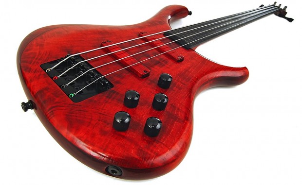 Bass of the Week: Blasius Bali Fretless 4-String