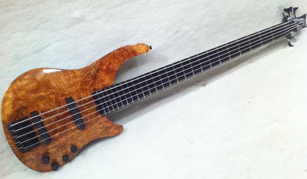 Bass of the Week: Emerald Guitars Flow Bass
