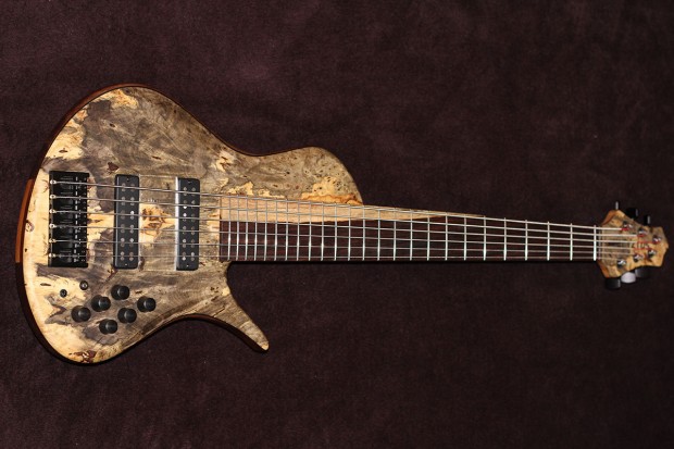 Bass of the Week: Erizias Basses 6-String Singlecut