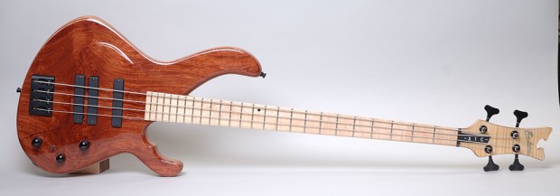 Bass of the Week: Phantom Guitars XTC