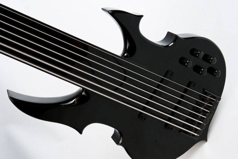 Bass of the Week: Ramos Guitars Gotham