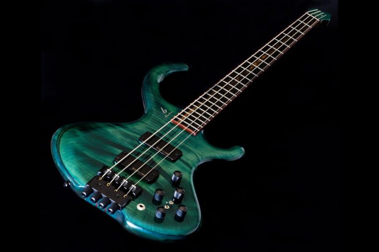 Bass of the Week: Blasius Guitars Kata 4 Headless