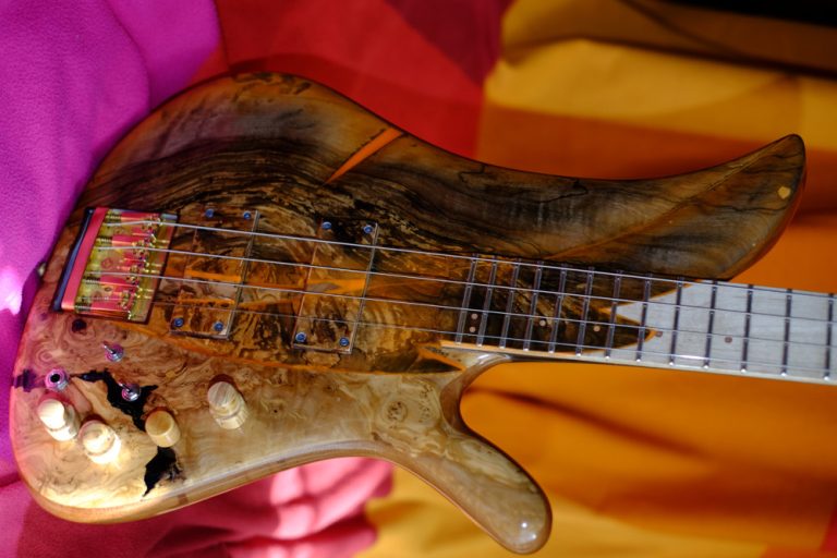 Bass of the Week: JanAid Guitars “The Evergreen”