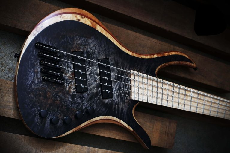 Bass of the Week: Skervesen Guitars Bronto 37-5
