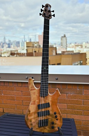Bass of the Week: Geist Custom Instruments Phantom BF5