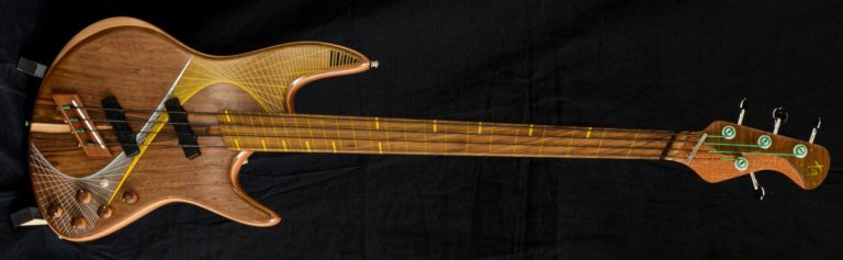 Bass of the Week: Tangente Instruments Domino Fretless