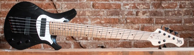 Bass of the Week: Ortiz Murcio Guitars & Basses Bubblegum 6