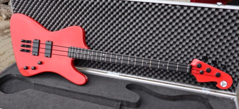 Bass of the Week: Hot Wire Bass Funderbird III