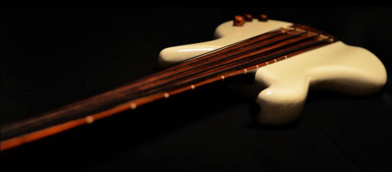 Bass of the Week: Algan Guitars Custom Fretless Multiscale Bass