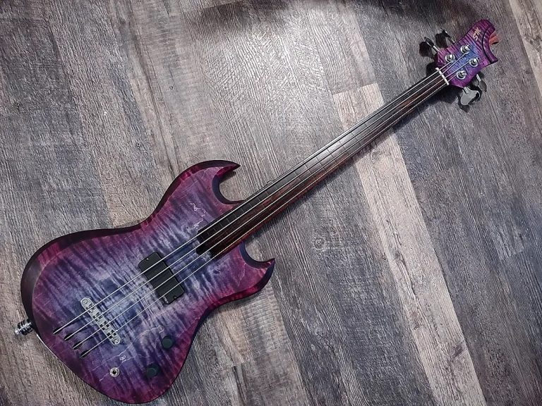 Bass of the Week: Steve McDonald Basses Reeder