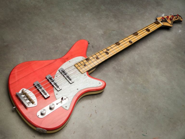 Bass of the Week: Sirena Basses Pistolera