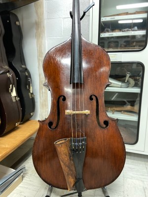 Bass of the Week: Ray Brown’s 7/8 Size Double Bass