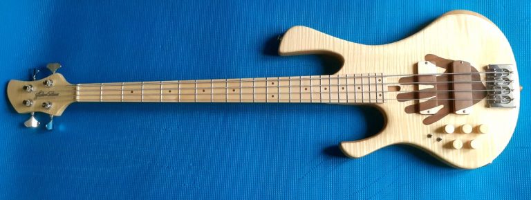 Bass of the Week: Gaetano Costanzo “Left Hand” Lolly