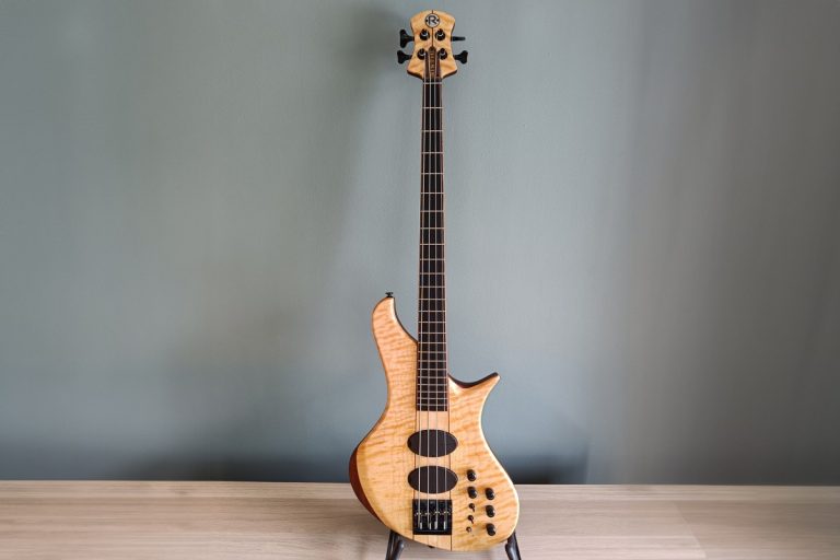 Bass of the Week: Ristic Guitars #001