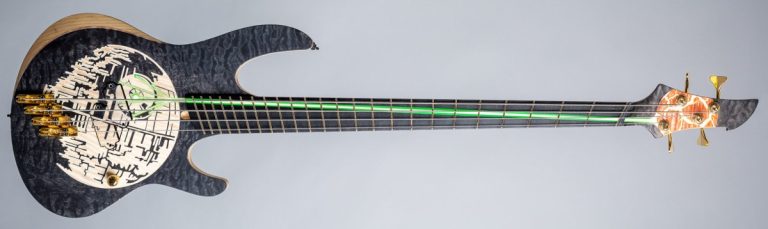 Bass of the Week: Badstroke Guitars Sallos 4FF