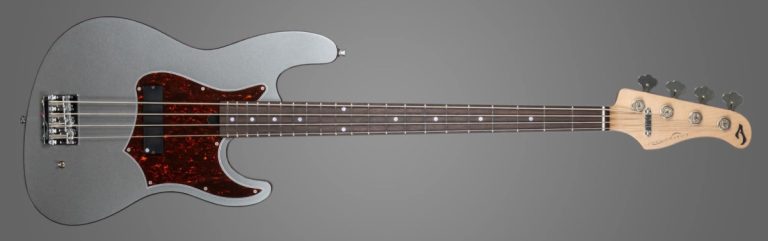 Bass of the Week: Anka Custom Basses Jarius 33″
