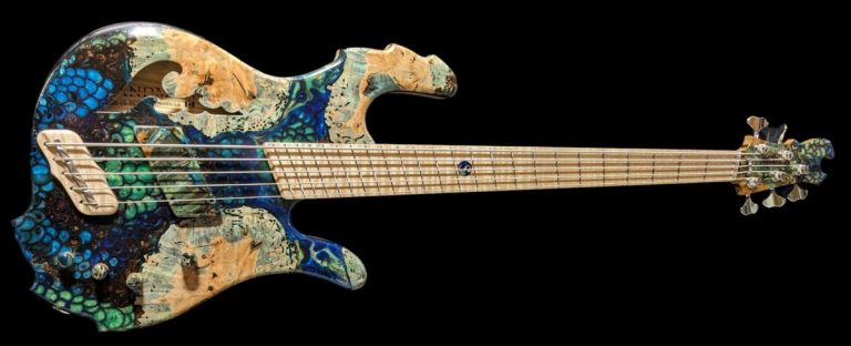 Bass of the Week: Sandman Dream Guitars Trident