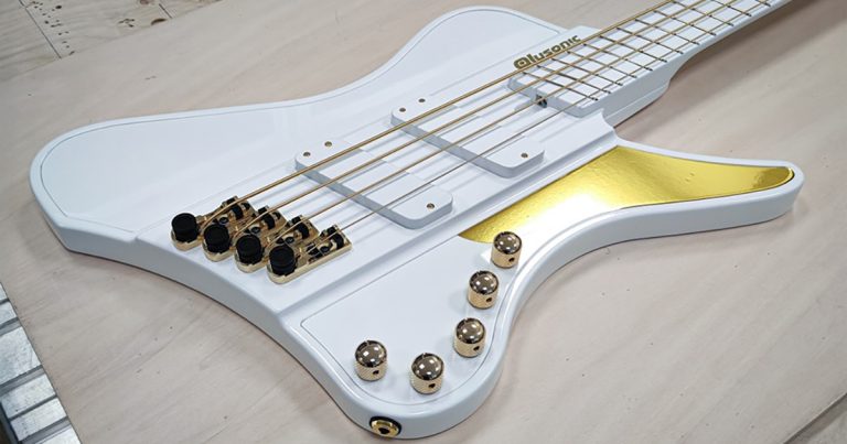 Bass of the Week: Alusonic’s The Doom 4 Offers Sleek Looks and a Modern Headless Build
