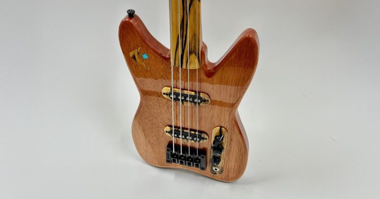 Inside Sadilah Guitars’ Rovid Fretless: A Desert-Inspired Short-Scale Bass from NAMM 2026